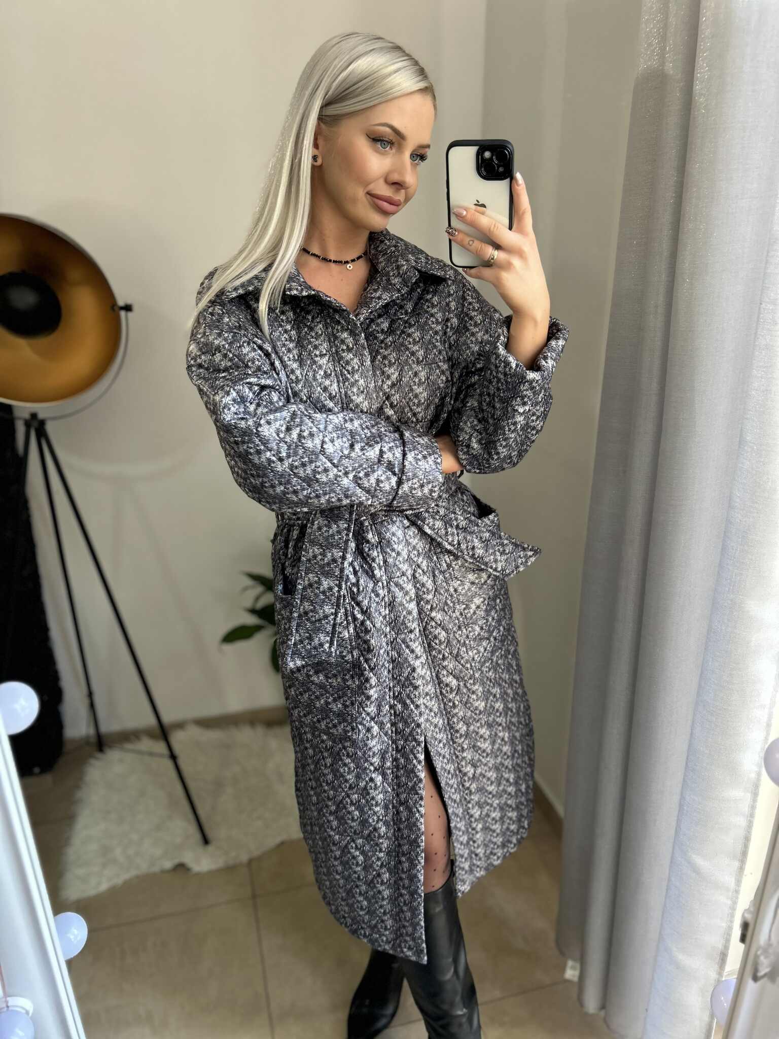 age00009 (1)_Easy-Resize.com